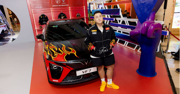 VinFast VF 7 - Mẫu SUV điện "đốt mắt" khách hàng trẻ