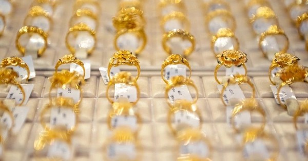 Giá vàng nhẫn, vàng SJC sáng 27/6 tăng vọt