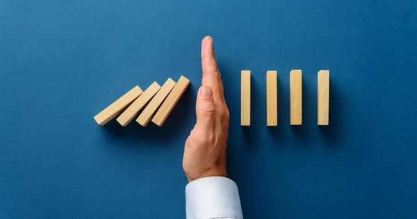 Vùng trống thông tin và thảm họa 30 tỷ USD: Cách CEO cứu thương hiệu ngay khi khủng hoảng truyền thông nổ ra