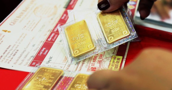 Thị trường vàng trong nước biến động trái chiều