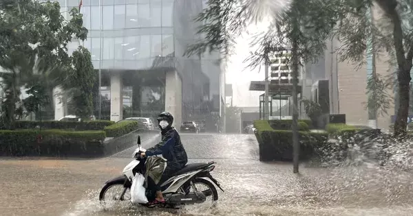 Cảnh báo đợt mưa như trút từ chiều 9/6 ở miền Bắc