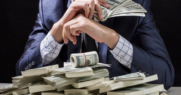 Bán hàng Trung Quốc không nhãn hiệu tại hơn 7.000 chi nhánh khắp thế giới, một công nhân thành tỷ phú nhờ chiến lược ‘đánh lừa thị giác’, sở hữu đến 2,4 tỷ USD