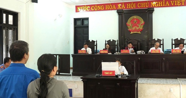 Sập bẫy của vợ chồng buôn bán hải sản, 4 người bị lừa hơn 36,7 tỉ đồng