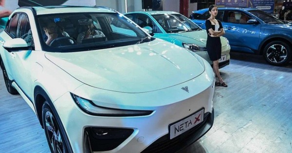 Chỉ trong 5 năm, Trung Quốc thống trị xe điện c...