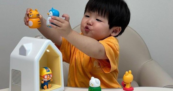 Mẹ trẻ bị chỉ trích là ích kỷ khi nhất quyết không dạy con PHẢI NHƯỜNG NHỊN