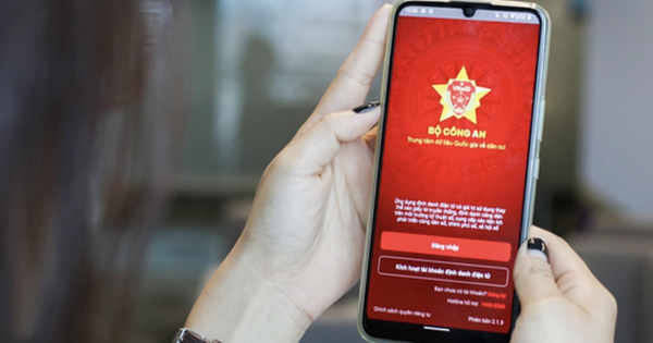 Từ tháng 9, người dân có thể ngồi nhà nhận thuốc qua VNeID