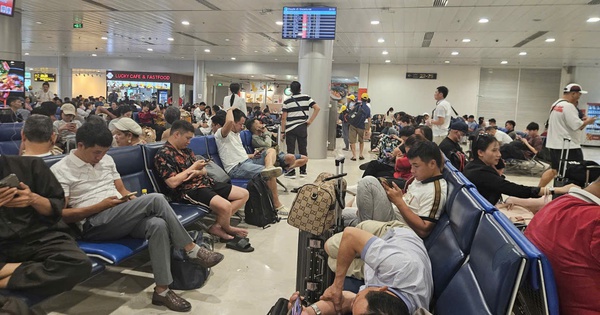 Chủ đầu tư sân bay Tân Sơn Nhất, Nội Bài nói về tình trạng chậm, hủy chuyến ngày càng tăng