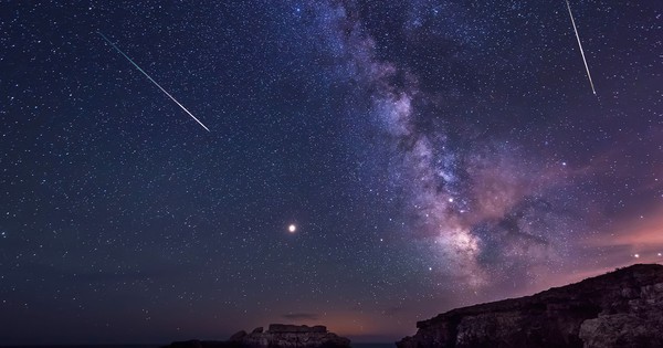 Đêm nay, Việt Nam đón 100 ngôi sao băng rơi mỗi giờ