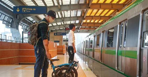 Hanoi Metro xin lỗi về sự việc nhân viên "cấm hành khách mang xe đạp điện lên tàu"