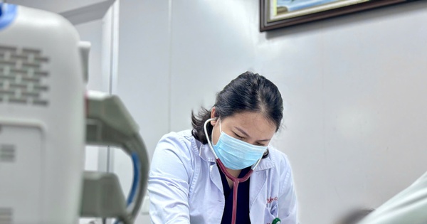 Cô gái 25 tuổi có phổi đông đặc chỉ sau 3 ngày sốt: "Kẻ gây bệnh" không hề xa lạ