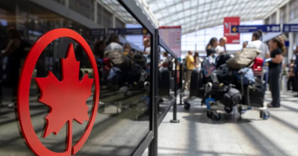 10.000 tiếp viên một hãng hàng không đình công khiến hơn 600 chuyến bay bị huỷ, 130.000 hành khách mắc kẹt