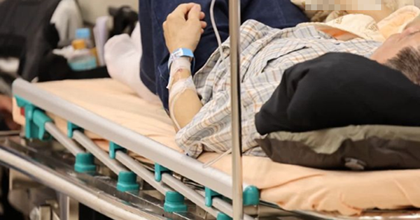 Cô gái 28 tuổi suy thận như cụ bà 80 vì uống thuốc để giảm cân