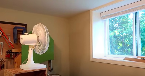 Bật quạt 15 phút quay ra cửa sổ: Thích hợp vào ngày không nắng gắt, tưởng vô ích nhưng thực tế ngược lại