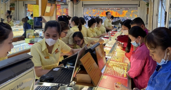 Đầu tư vàng từ đầu năm, người mua lãi bao nhiêu?