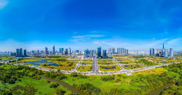 Bất động sản TP.HCM sau sáp nhập: Chưa xuất hiện xu hướng giảm như kỳ vọng, dự báo 6 tháng cuối năm tiếp tục tăng