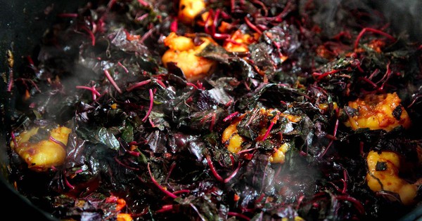 1 loại rau Việt được ví như "thịt bò của người nghèo", siêu bổ máu, tốt cho não, "trẻ hóa" tim mạch