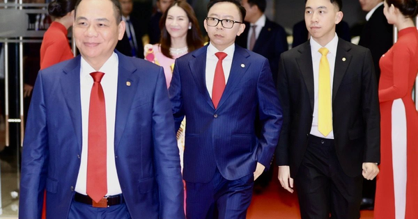 "Sóng" F2 càn quét thị trường 2025: "Người thừa...