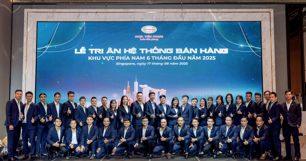 Top các nhà phân phối đạt giải tại lễ tri ân Tiền Phong Nam 2025