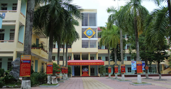 Thanh Hoá tạm dừng tổ chức tựu trường, tập trung ứng phó bão Kajiki