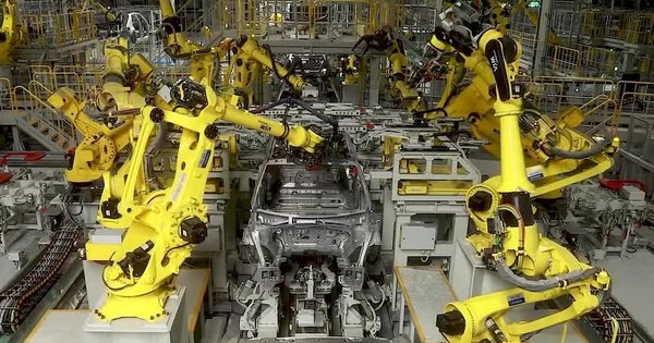 Bên trong nhà máy robot của Hyundai: Sản xuất 500.000 xe điện và hybrid mỗi năm, 750 robot, hàng trăm xe tự hành hoạt động suốt ngày đêm