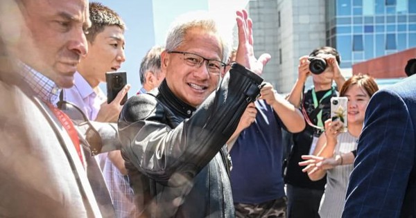 Không từ bỏ thị trường tỷ dân, Nvidia sắp bán 1 siêu chip mới cho Trung Quốc