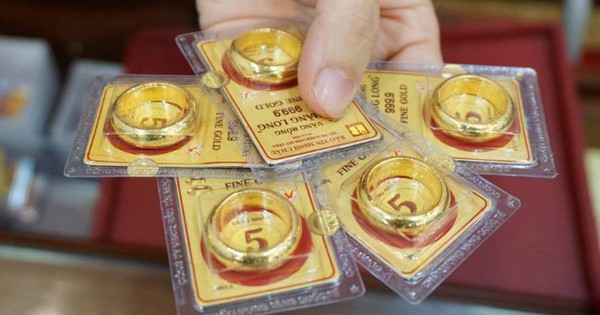 Tiết kiệm từng đồng, có tiền là mua vàng, sau 20 năm về hưu với 3 tỷ trong tài khoản, người phụ nữ thừa nhận: "Tôi vẫn sống trong nuối tiếc"