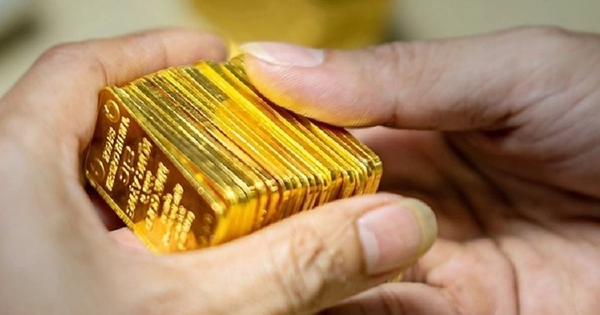 Giá vàng SJC bứt phá, tiến gần mốc 129 triệu đồng/lượng