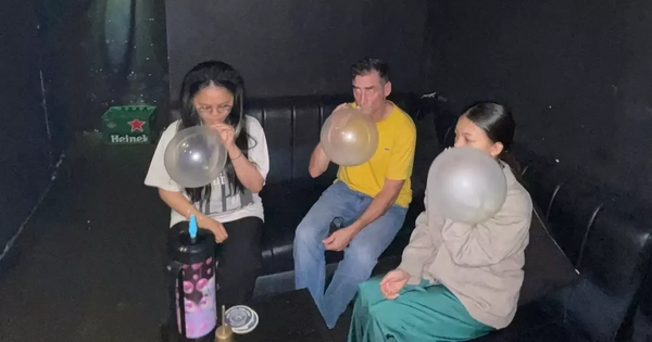 Buôn bán khí cười trá hình tại nhà hàng nổi tiếng ở TPHCM