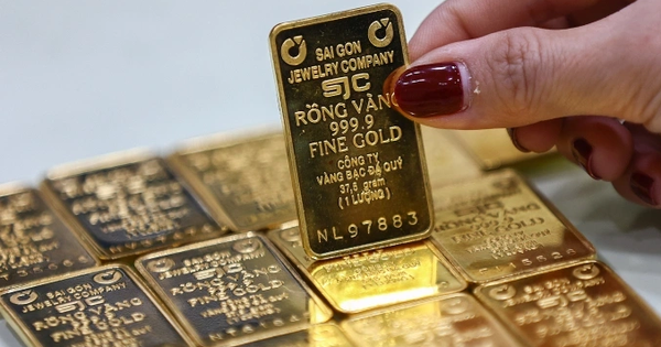 Giá vàng ngày 30/8 lên cao kỷ lục, vượt mốc 130 triệu đồng/lượng