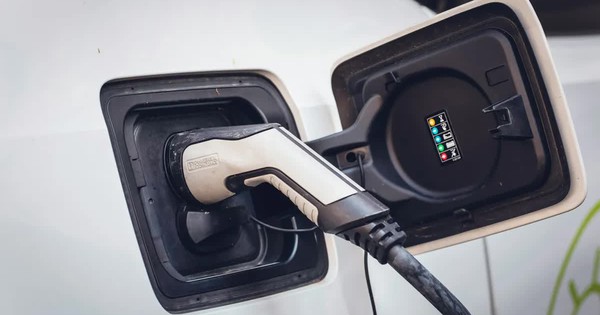 Cuộc đua phát triển pin xe điện