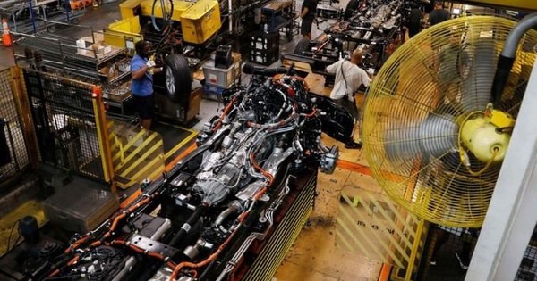 26 tỷ USD cùng hơn 25.000 việc làm biến mất: Chuyện gì đang xảy ra với hàng triệu công nhân ngành ô tô Mỹ?