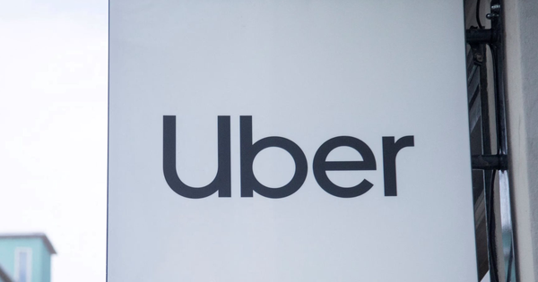 Sốc: Cứ mỗi 8 phút, Uber lại nhận 1 báo cáo tấn...