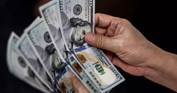 Tỷ giá USD bớt nóng, tiền Việt sẽ ra sao?