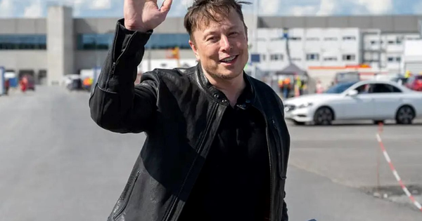 Quá khứ "dưới mức nghèo khổ" của Elon Musk: Tiêu 1 USD/ngày, cả tháng chỉ ăn mì, ớt xanh, xúc xích