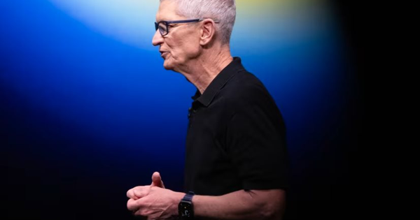 Sự im lặng cao tay của Tim Cook: Đứng ngoài nhìn những kẻ nóng vội lao vào cuộc đua AI, ung dung với núi tiền mặt khổng lồ chờ thời cơ thâu tóm
