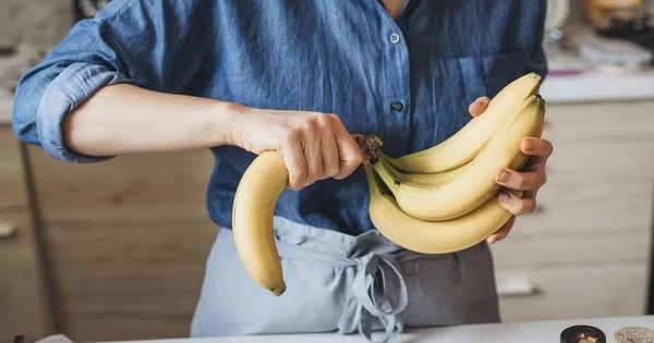 Cách bảo quản giúp chuối tươi lâu gấp 2 lần: Chuyên gia đứng ra đảm bảo