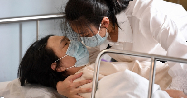 Cô gái 22 tuổi uống vitamin B12 mỗi ngày để ổn định nội tiết, cải thiện trí nhớ, 6 tháng sau đi khám sức khỏe, bác sĩ thốt lên: "Em đã ăn gì?"