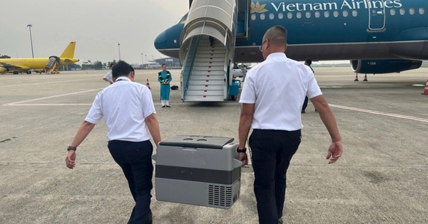 Chuyến bay lùi giờ để chở "vị khách đặc biệt" từ Phú Thọ vào Huế