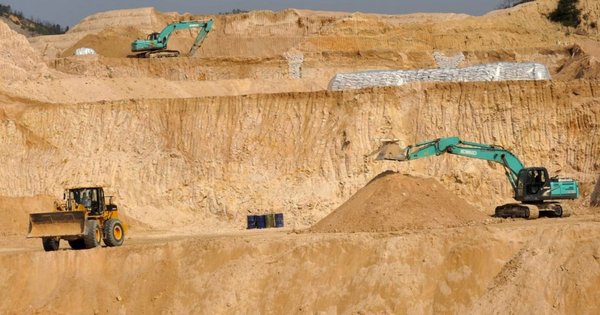 Khoan thủng lòng đất, quốc gia châu Á trúng 500 mỏ "kho báu" khổng lồ: Hơn 300 tỷ m3 khí đốt phun lên dữ dội, tìm thấy "vành đai vàng trắng" kéo dài gần 3.000 km