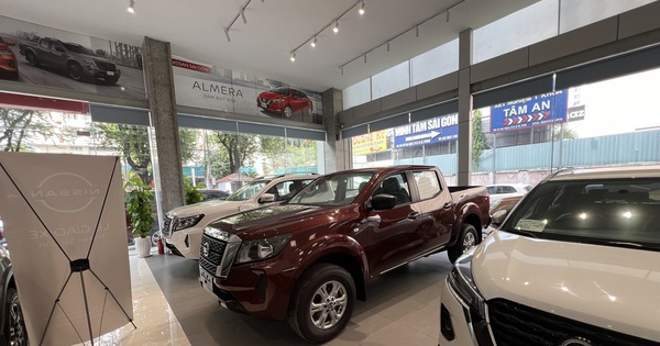 Nhiều mẫu xe chỉ bán được vài ba chiếc do... tháng cô hồn