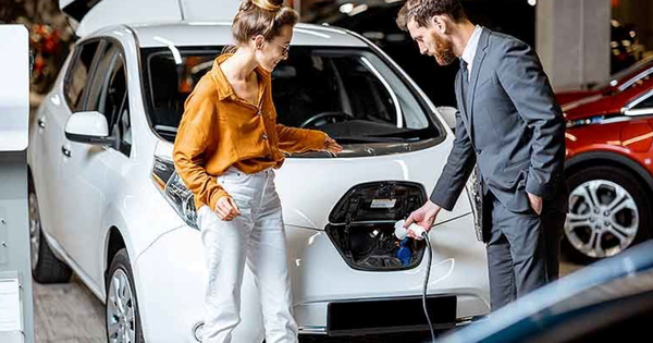 Xe điện cũ thành xu hướng mới, có người mua được với giá chưa đến 150 triệu đồng