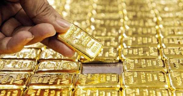 "Đu đỉnh" vàng tuần trước, hôm nay người bán bị lỗ bao nhiêu?