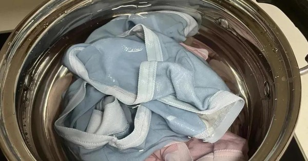 2 thói quen sai lầm biến quần áo thành ổ vi khuẩn, càng giặt càng bẩn điên lên