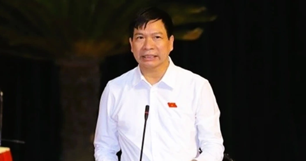 Bắt nguyên Giám đốc Sở Giáo dục và Đào tạo tỉnh...
