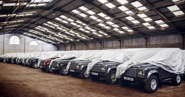 Mua liền 240 chiếc ô tô cũ sắp ngừng sản xuất, doanh nhân biến thành ‘mỏ vàng’ 1.800 tỷ đồng