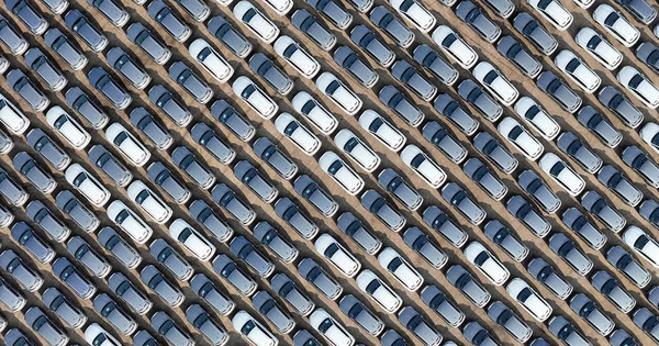 Khốc liệt cuộc đua thống trị thị trường xe hơi Trung Quốc