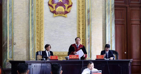 Chủ tịch Asanzo Phạm Văn Tam bị phạt hơn 2 tỉ đồng và án tù