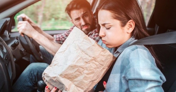 Không phải thuốc, bánh mì hay vỏ cam, cách thức đơn giản này là "cứu tinh" chống say xe cho 1/3 dân số thế giới