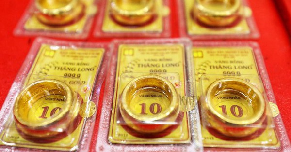 Giá vàng nhẫn biến động tăng giảm mạnh: Người mua thời điểm này nên lưu ý điều gì?