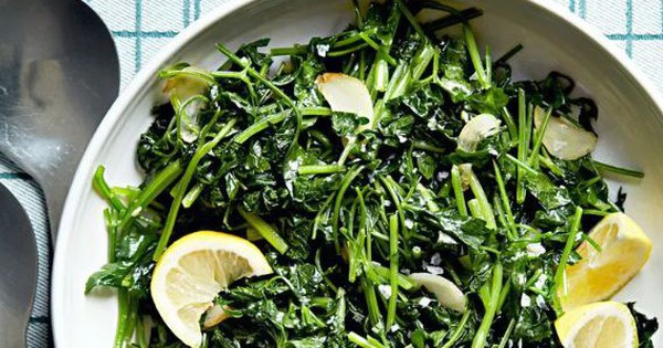 Loại rau được đánh giá "tốt bậc nhất thế giới", hoá ra là rau quen thuộc ở Việt Nam, ở quê mọc um tùm như cỏ